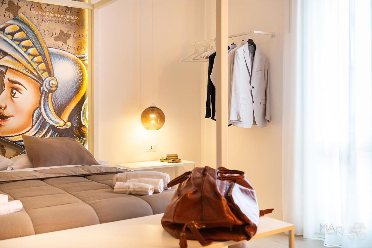 Marla's Boutique 2*
