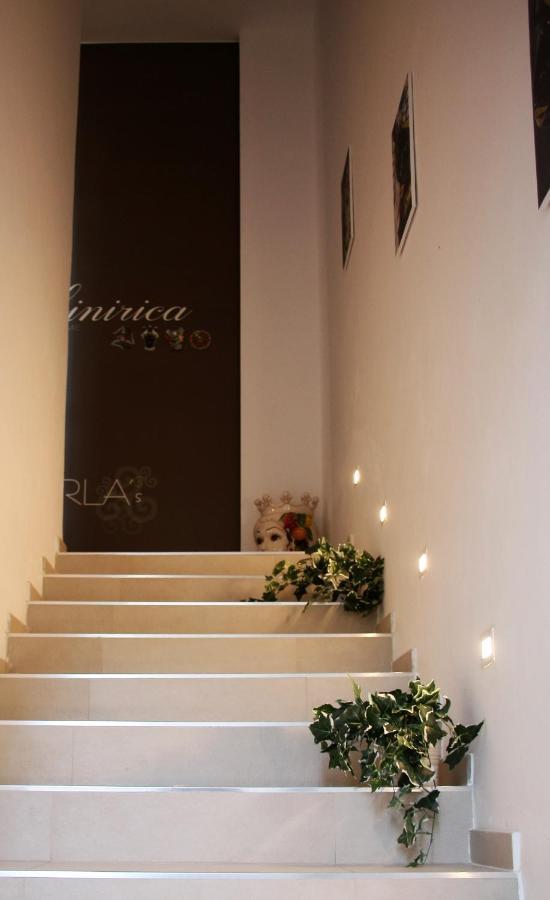 Marla's Boutique 2*